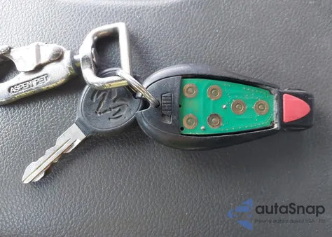 2017 Ram 1500 Lone Star 4X2 5'7 Box z USA, uszkodzony, nr VIN 1C6RR6LT6HS613737